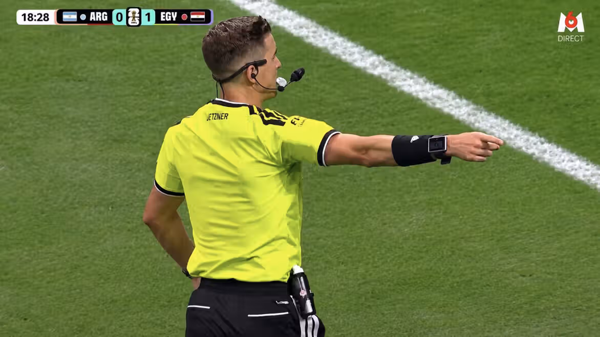 — L’Égypte s’estime volée par l’Argentine et saisit la FIFA. Elle réclame l’exclusion de l’arbitre français François Letexier — L’Égypte s’estime volée par l’Argentine et saisit la FIFA. Elle réclame l’exclusion de l’arbitre français François Letexier