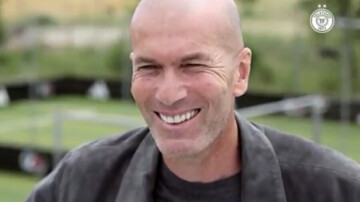 Équipe de France : la FFF prépare la signature de Zinédine Zidane après la Coupe du monde