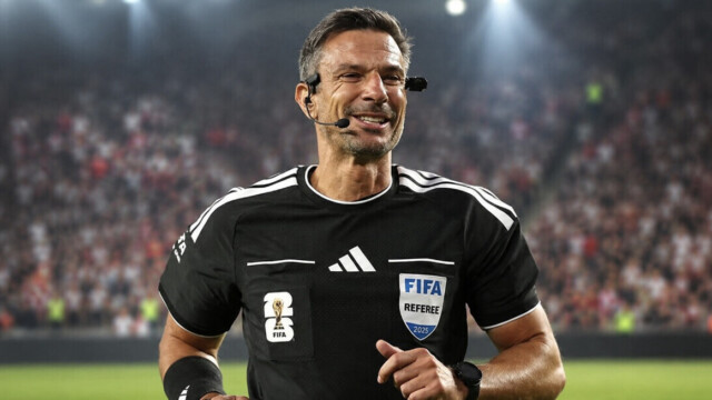 — Mondial – L’arbitre de la finale Argentine-Espagne avait été arrêté lors d’une soirée avec cocaïne et armes Mondial - L’arbitre de la finale Argentine-Espagne avait été arrêté lors d’une soirée avec cocaïne et armes
