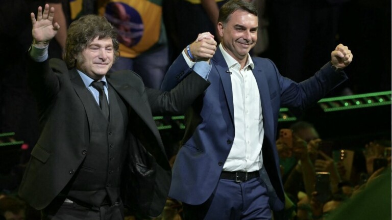 Flavio Bolsonaro lance sa campagne présidentielle avec Milei et Netanyahu