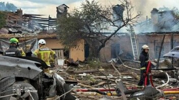 Frappe russe sur le consulat letton à Sloviansk, six civils tués