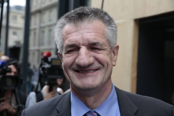Jean Lassalle lance une cagnotte en ligne pour sa campagne présidentielle 2027