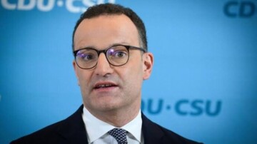 Jens Spahn démissionne de la présidence du groupe CDU/CSU au Bundestag après la polémique autour de sa GPA