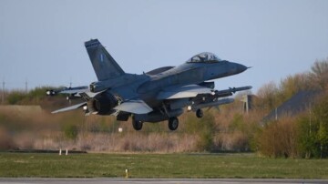 La Bulgarie veut accueillir des avions ravitailleurs américains pour soutenir les opérations au Moyen-Orient