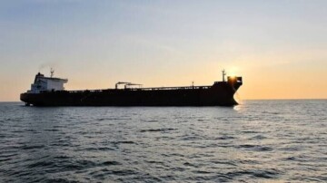 La Russie contourne les sanctions occidentales via sa flotte fantôme