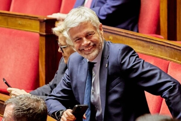 Laurent Wauquiez soutient Édouard Philippe et appelle Bruno Retailleau à se retirer