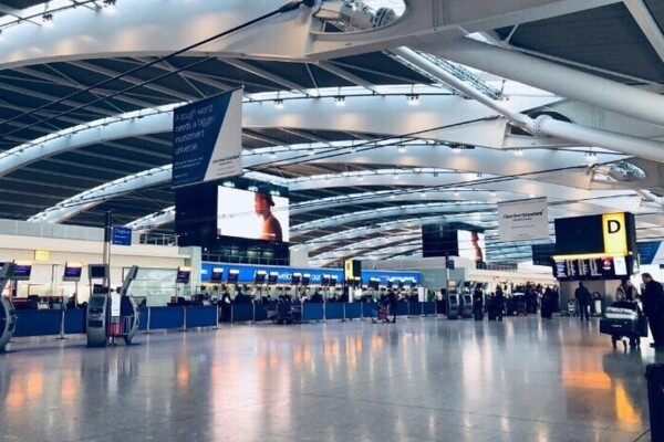 L'Australia sta abbandonando i moduli cartacei di arrivo per i viaggiatori internazionali.