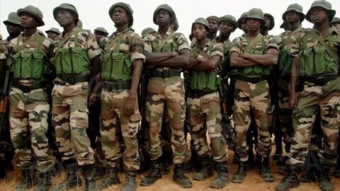 La Nigeria lancia la sua più grande espansione militare per contrastare i gruppi armati