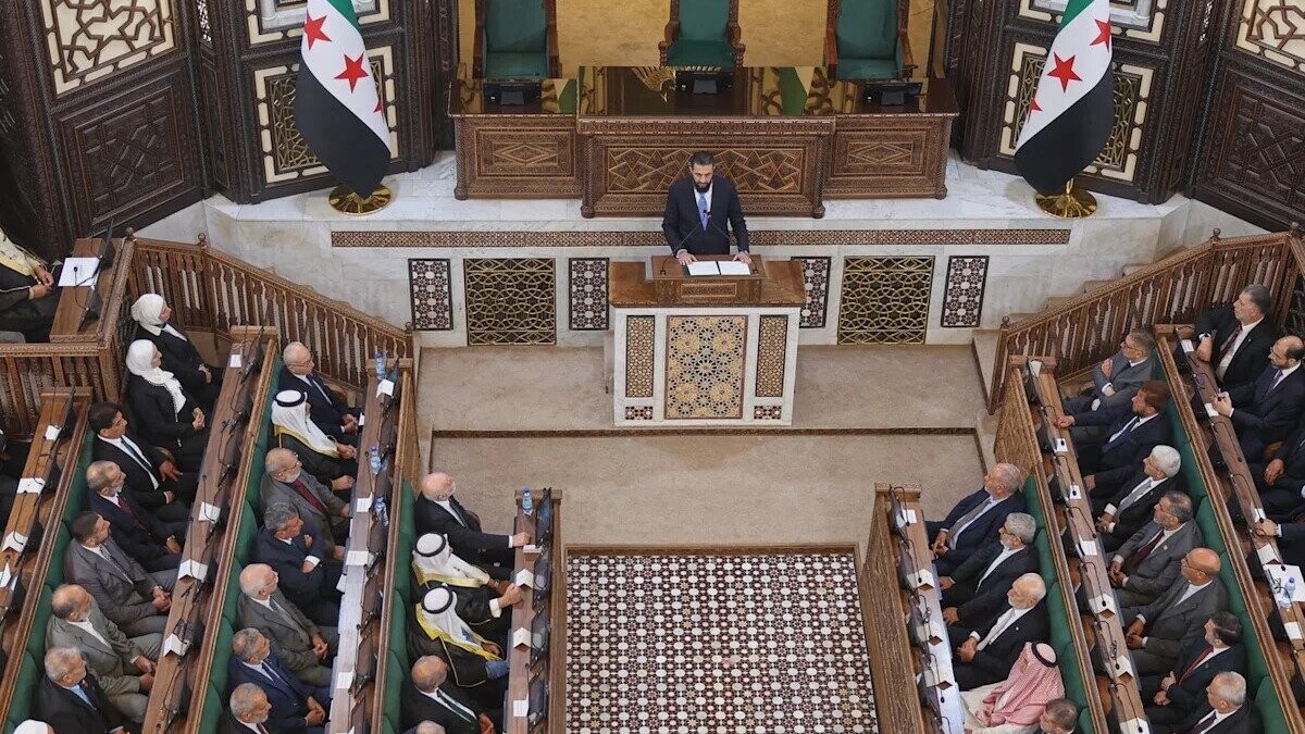 Le nouveau parlement syrien a tenu sa première session depuis la chute de Bachar al-Assad