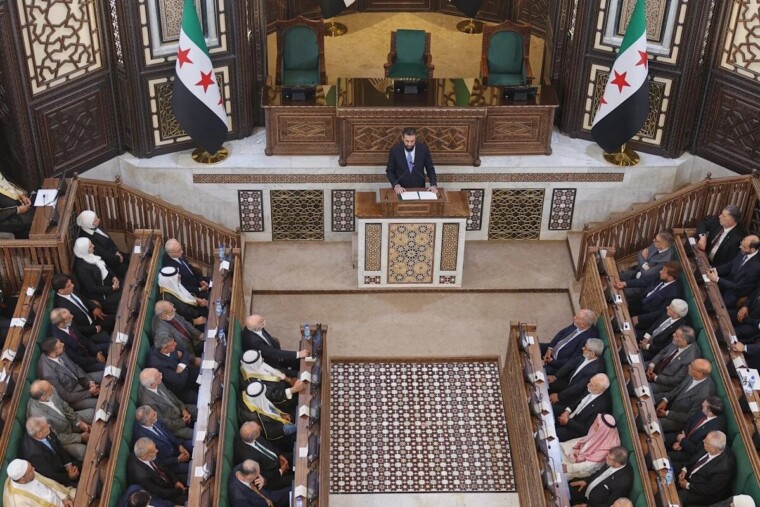 Le nouveau parlement syrien a tenu sa première session depuis la chute de Bachar al-Assad