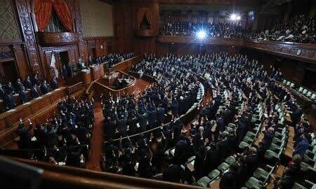 Le parlement japonais confirme la succession impériale réservée aux hommes