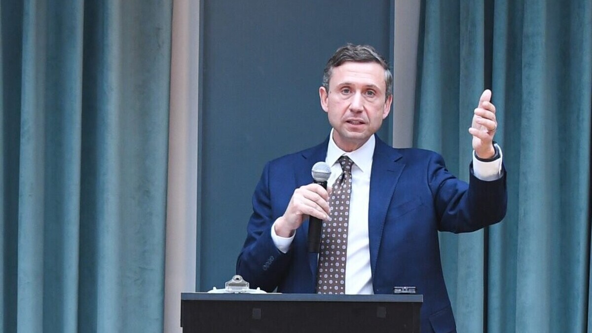 Le patron du Parti démocrate américain sous pression financière et personnelle
