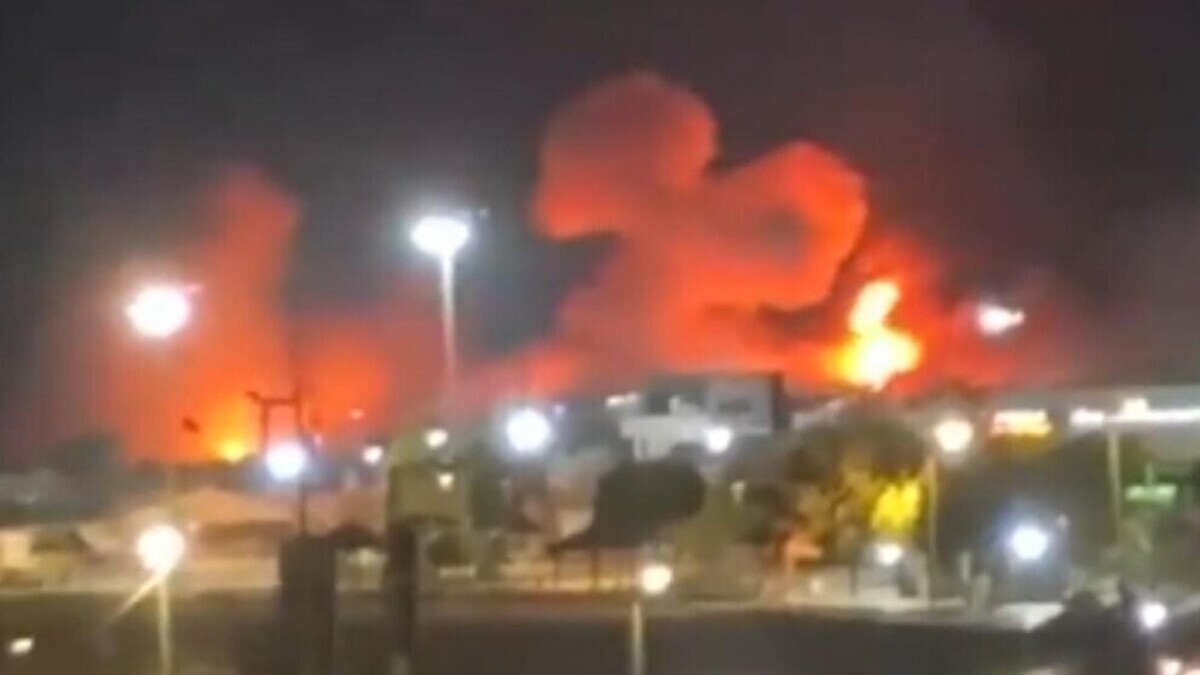 L’Iran frappe des cibles américaines à Bahreïn et au Koweït après dix nuits de bombardements L’Iran frappe des cibles américaines à Bahreïn et au Koweït après dix nuits de bombardements