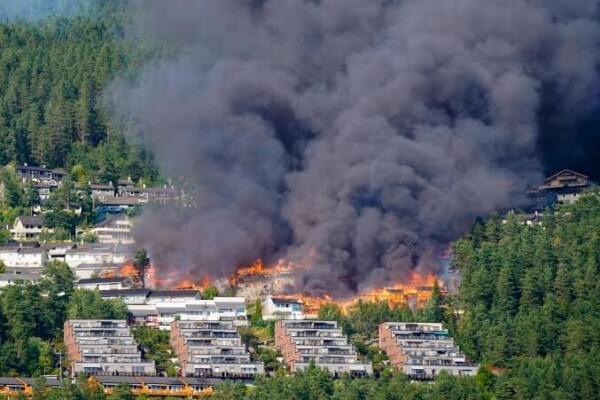 More than one hundred houses destroyed by fire in Norway