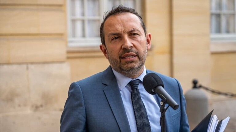 Sébastien Chenu du RN veut un référendum sur le port du voile