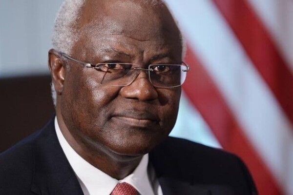 Sierra Leone abandonne les charges de trahison contre l’ex-président Koroma