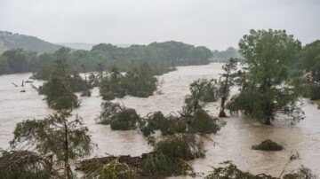 Texas : une fillette hélitreuillée lors des inondations dans le comté d’Uvalde