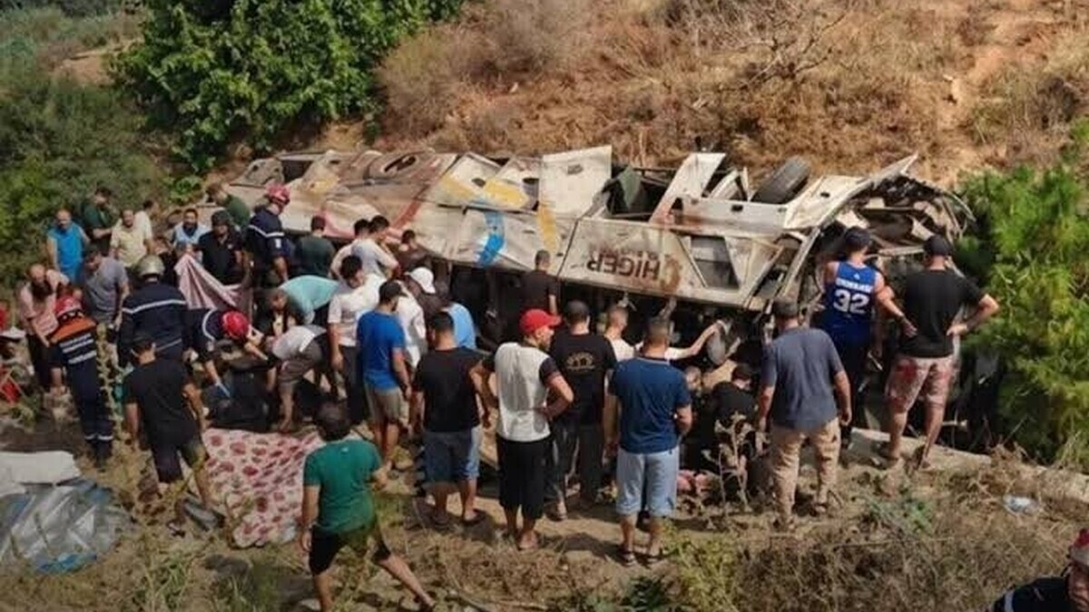 Un bus tombe dans un ravin en Algérie, au moins 27 morts