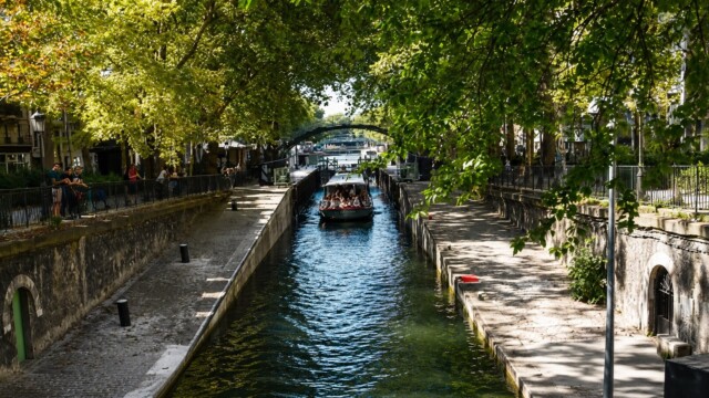 Un corps retrouvé dans le canal Saint-Martin à Paris Un corps retrouvé dans le canal Saint-Martin à Paris