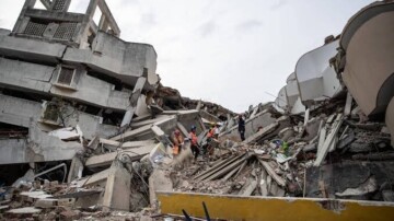Venezuela : 4 333 morts après les séismes, Caracas réclame son or à Londres