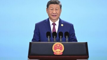 Xi Jinping appelle à coopérer sur l’IA à l’ouverture du sommet de Shanghai