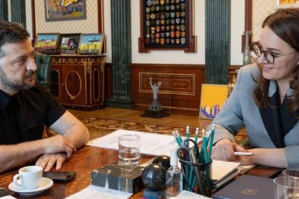 Zelensky annonce le départ de sa Première ministre Svyrydenko dans un remaniement