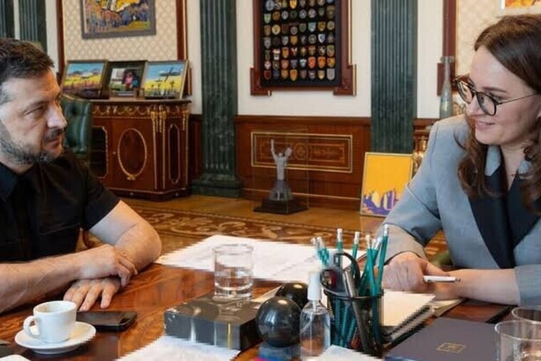 Zelensky annonce le départ de sa Première ministre Svyrydenko dans un remaniement