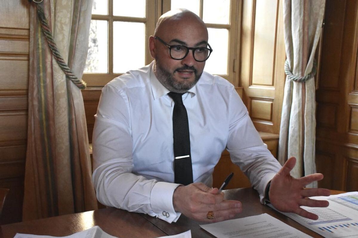 Montargis: National Rally mayor Côme Dunis resigns a few months after his election