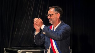 «Nous continuerons à aimer les femmes, n’en déplaise aux féministes à deux balles» : Robert Ménard lance la Feria de Béziers