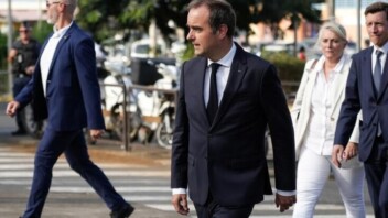 À Mayotte, Sébastien Lecornu veut un plan de reconstruction pour chaque commune