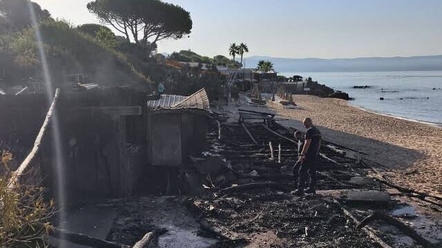 Ajaccio : une paillote entièrement détruite par un incendie criminel