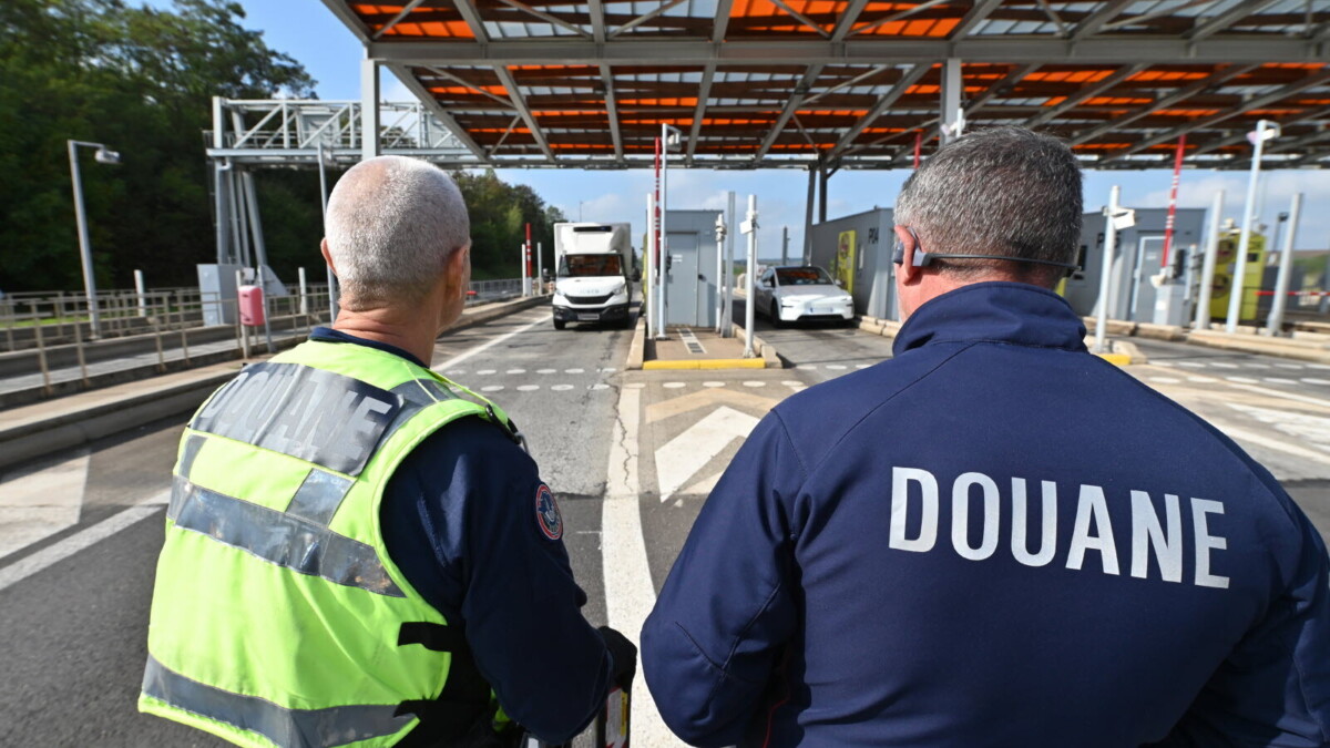 Alpes-Maritimes : un violoniste interpellé avec 38 kilos de cocaïne dans sa voiture