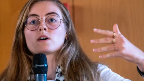 « Divorce alpin » : les accusations d’Emma Fourreau provoquent une polémique