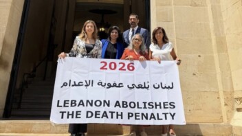 Élias Hankach, Oussama Saad, Paula Yacoubian, Georges Okeis, Faysal El-Sayegh, Halima El-Kaakour et Michel Douaihy portent au Parlement libanais le projet d’abolition de la peine de mort