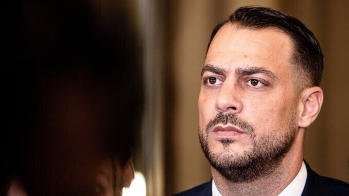 Marseille : trois policiers accusent Sébastien Delogu d’outrage après une vive altercation