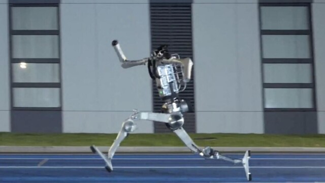 Plus rapides que Bolt, les robots chinois transforment leurs exploits en démonstration mondiale