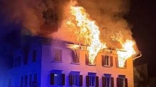 Suisse : cinq personnes portées disparues après l’incendie d’un immeuble à Thusis