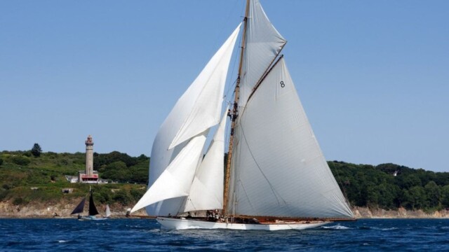 Vor der Küste von Île d'Yeu wurde ein Segelboot leer aufgefunden; nach dem Insassen wird aktiv gesucht – Foto