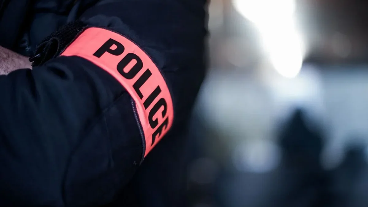 Val-de-Marne : un faux agent des eaux et deux faux policiers dérobent plus de 110 000 euros