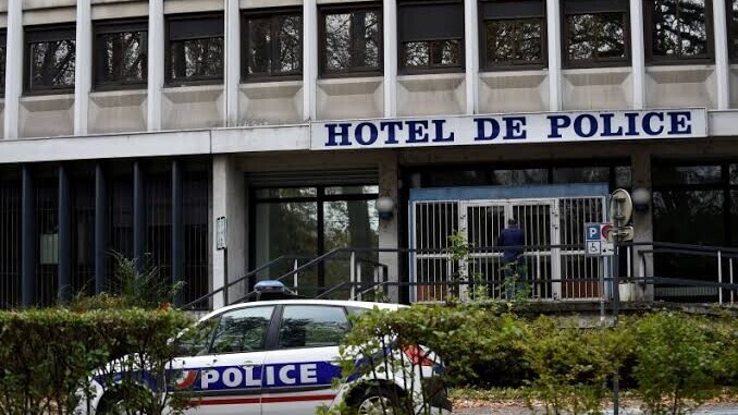 Yvelines : une femme de 20 ans dénonce un viol après un « trou noir » en discothèqueYvelines : une femme de 20 ans dénonce un viol après un « trou noir » en discothèque