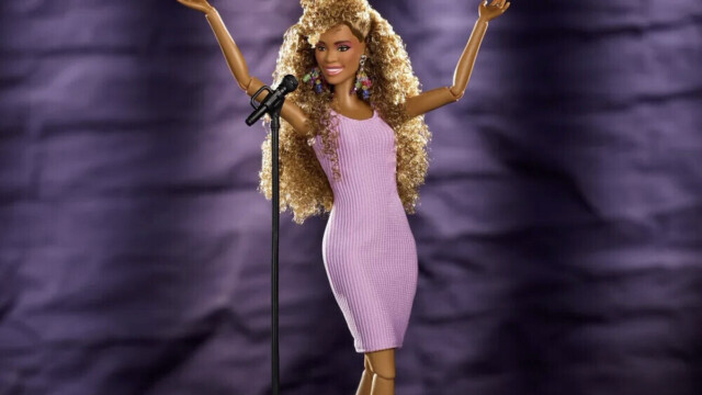 Whitney Houston immortalisée en Barbie : Mattel dévoile la première poupée officielle de la star