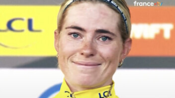 Tour de France Femmes : Demi Vollering s’impose en solitaire à Nice et remporte son deuxième Tour
