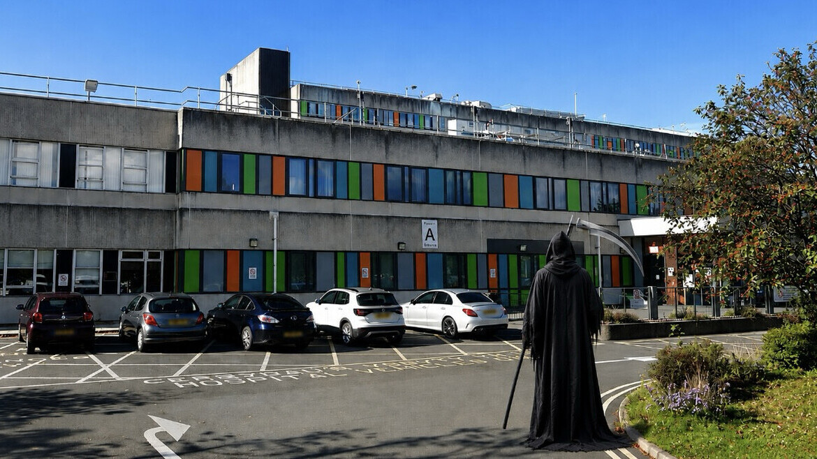Insolite - Déguisé en Faucheuse sur le toit d’un hôpital, un homme sème la panique avant d’être condamné