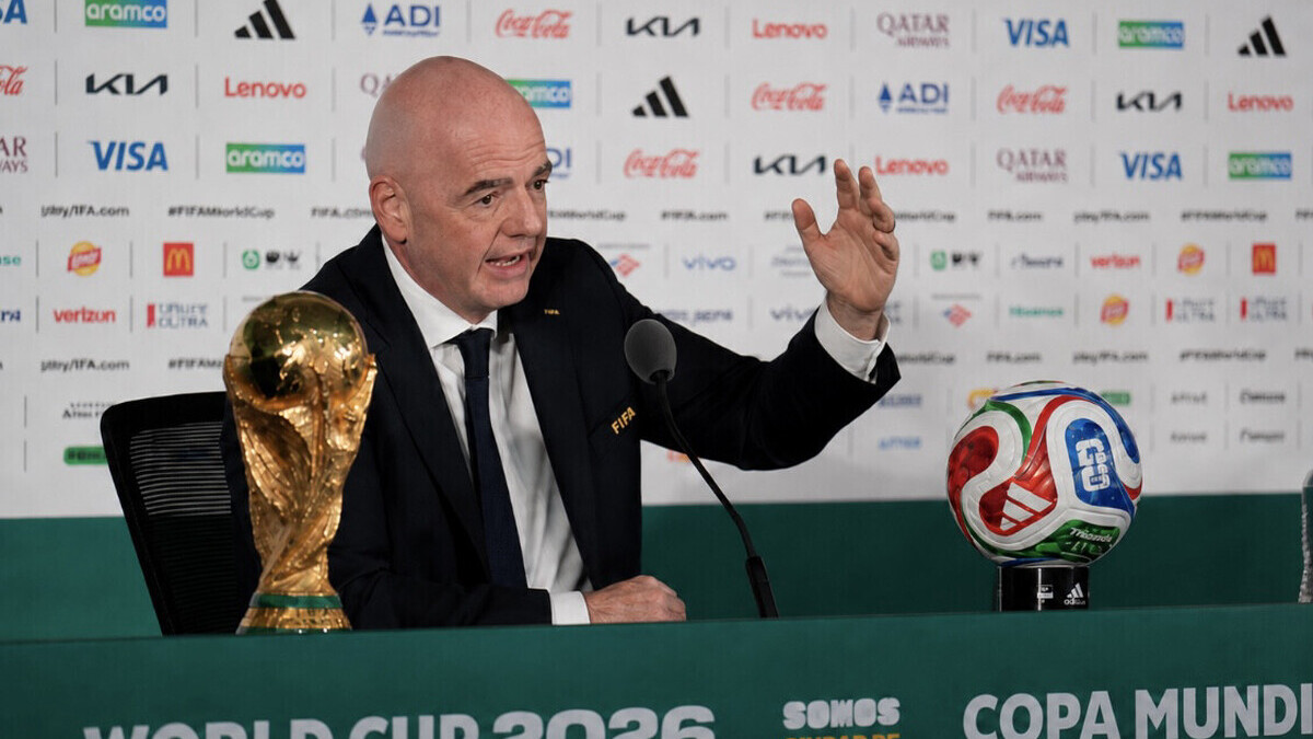 — Sous la menace d’un boycott, Infantino et la FIFA enterrent le projet de vendre des parts de la Coupe du monde