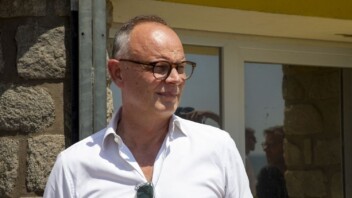 Édouard Philippe plaide pour une union de la droite et du centre d'ici février