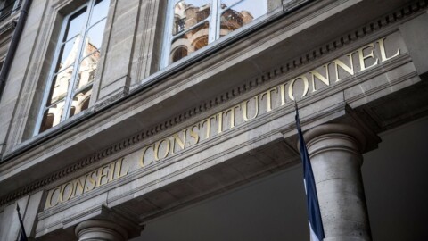 Fin de vie : le Conseil constitutionnel se prononce dimanche sur la loi