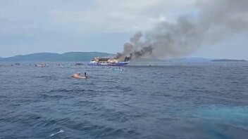 Incendie d’un ferry indonésien : cinq morts et 41 disparus