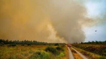 La Belgique face à son plus grand incendie de forêt, des évacuations ordonnées