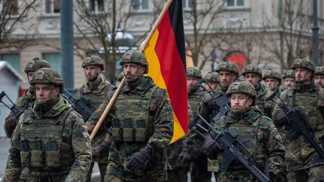 Die deutsche Armee erreicht ihre höchste Stärke seit dreizehn Jahren