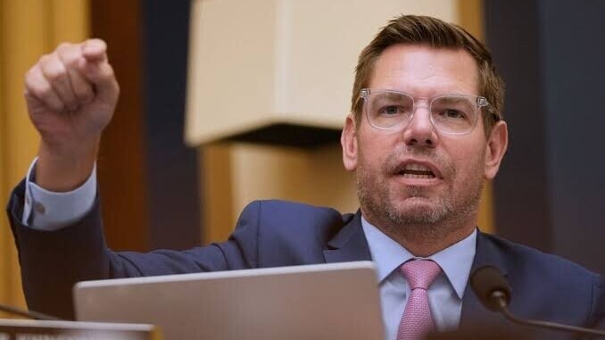 Le FBI perquisitionne le domicile de l’ex-élu démocrate Eric Swalwell